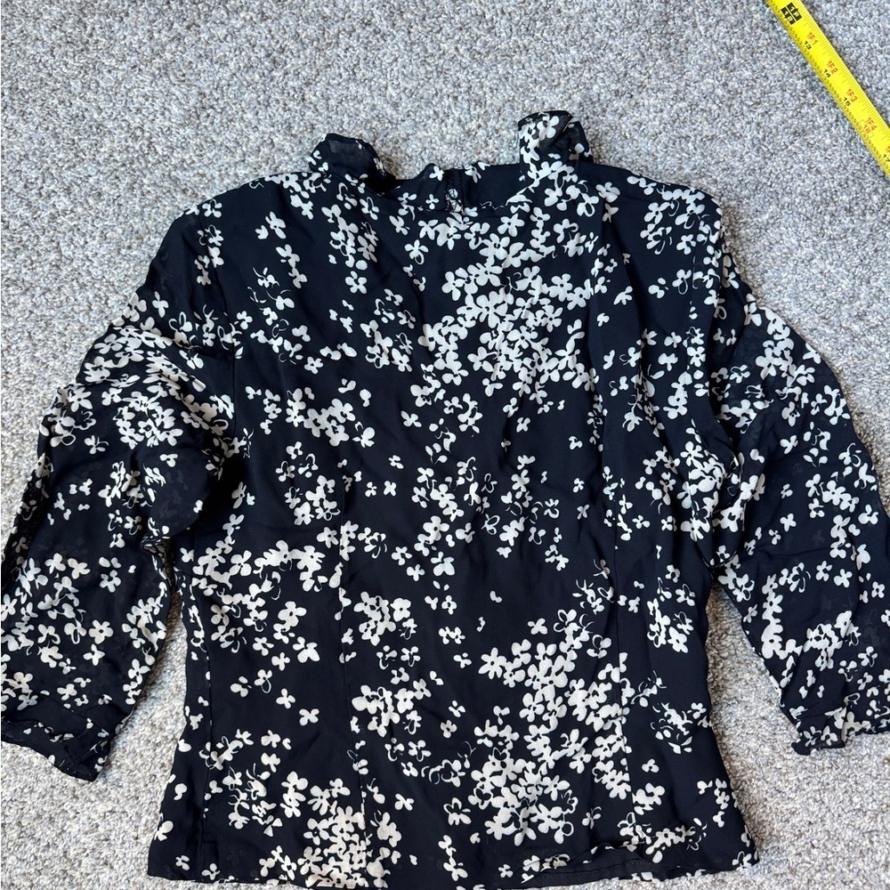 Talbots Black and White Floral Blouse and Skirt Set - Picture 5 of 9